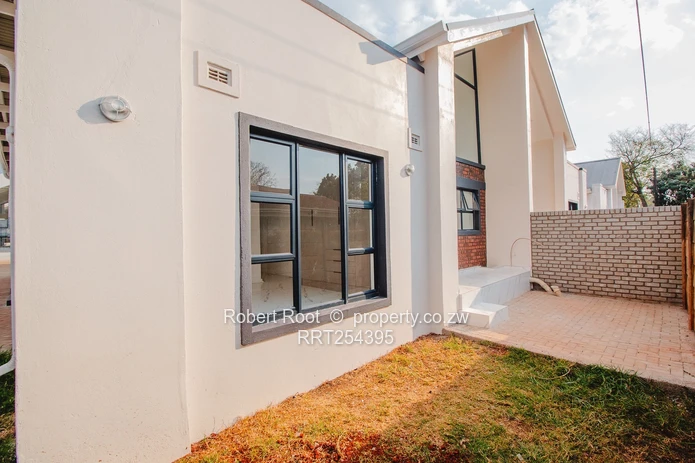 Modern townhouse living and investment opportunity  (Sole Mandate)