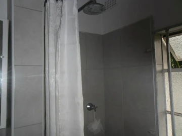 2 Bedroom Garden Flat