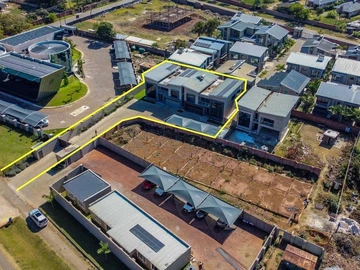 5 Bedroom Townhouse Complex