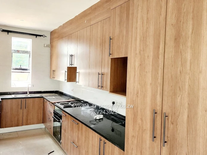 Neat newly built duplex cluster home to let 