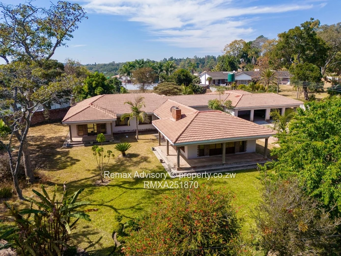 House For Sale In Glen Lorne 