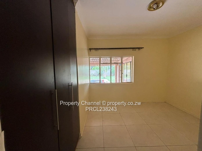 House for Sale in Borrowdale (Domboshava Road)