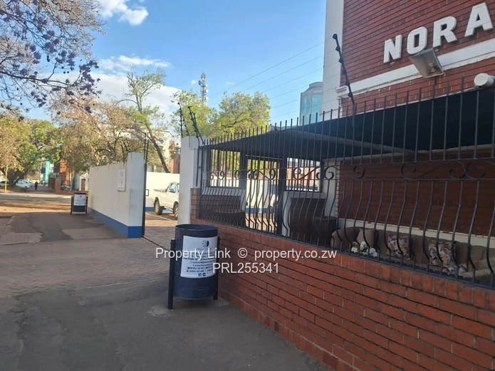 3 Bedroom Flat For Sale In The Avenues