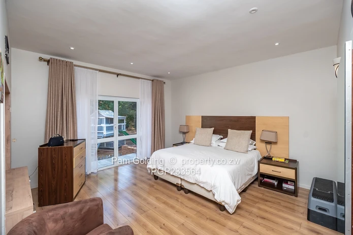 Beautiful Home On The Prestigious Coombe Rd.