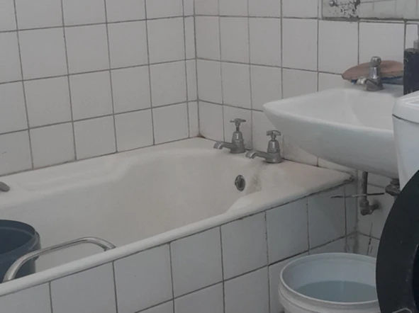 2 Bedroom Flat & Apartment