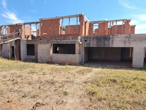 7 Bedroom House