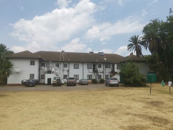 2 Bedroom Flat & Apartment