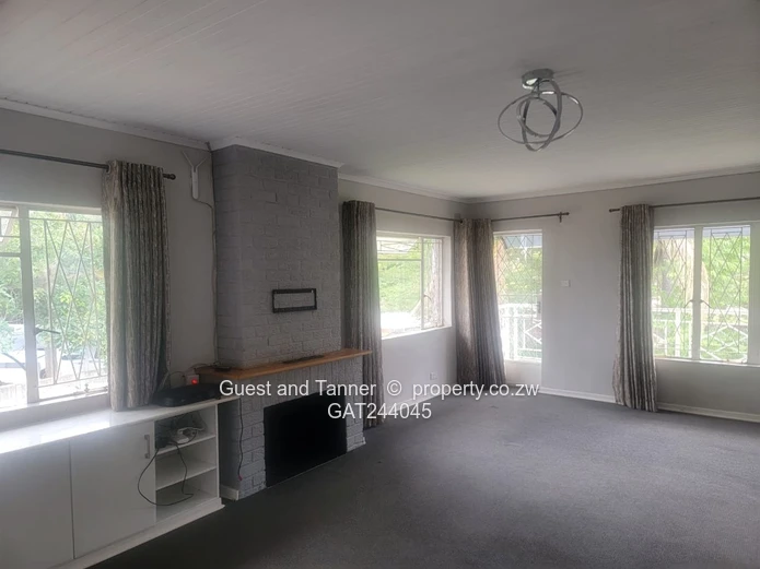 9 Bedroomed house For Sale In Gunhill