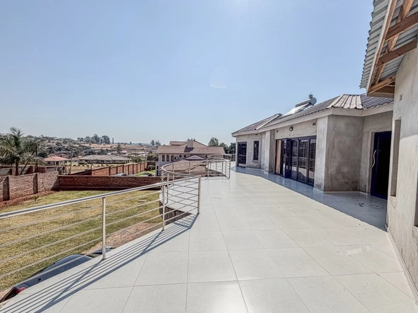 5 Bedroom House