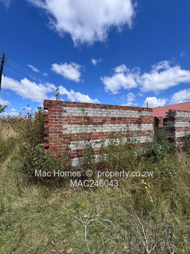 Partially Walled 348 m² Stand on Tarred Main Road, Damofalls (Sole Mandate)