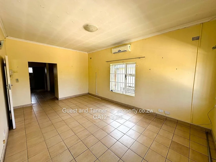 Spacious 4-Bedroom Greendale Apartment for Rent in Greendale