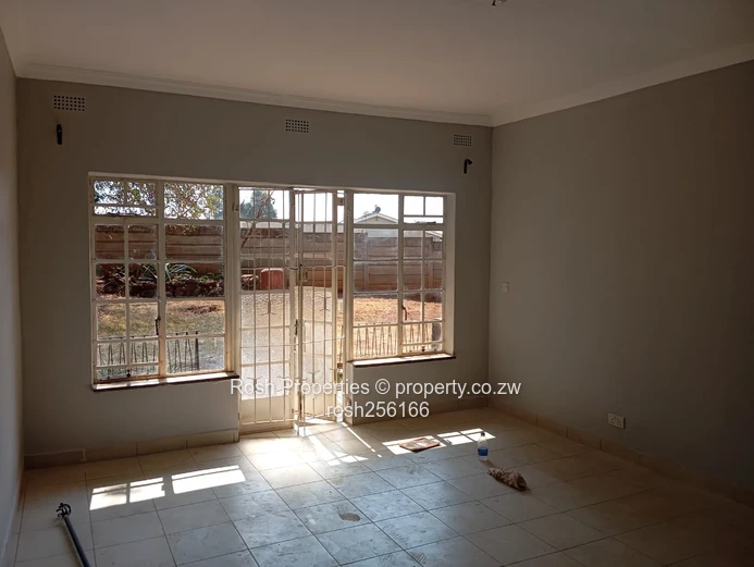 2-Bed Garden Flat Greendale North with Borehole