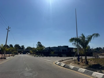 Stands & Residential Land