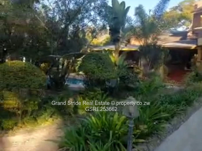 Double Storey Mansion Villa To Let