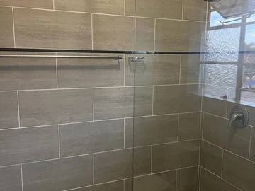 3 Bedroom Flat & Apartment