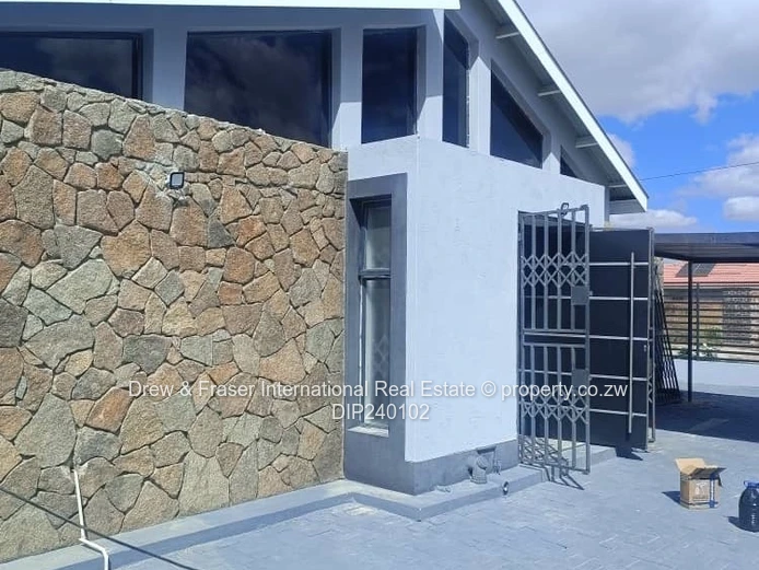 Mabvazuva house for sale 100k