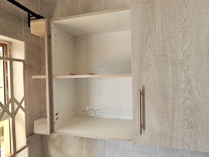 Secure 4-Bed Home in Aspindale Park - Borehole