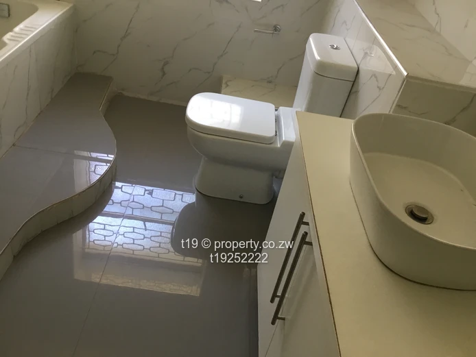 Neat fully furnished 4 bedroom house plus 3 bed cottage 