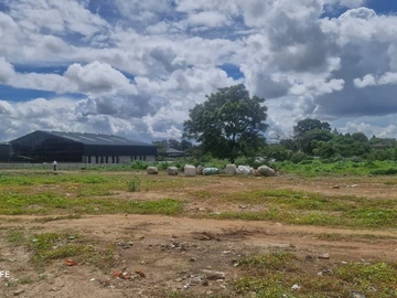 Commercial & Industrial Land