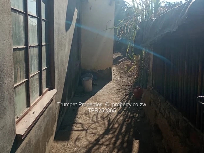 House for sale in Mkoba, title deeds