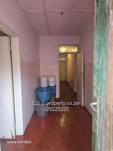 Norton katanga house for sale  (Sole Mandate)