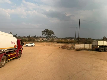 Commercial & Industrial Land