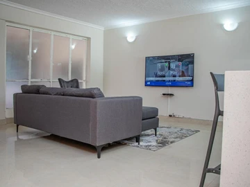 3 Bedroom Flat & Apartment
