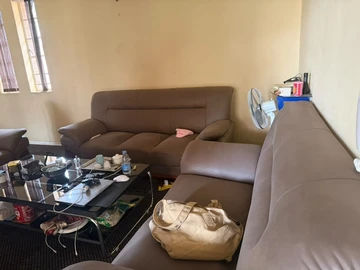3 Bedroom Flat & Apartment