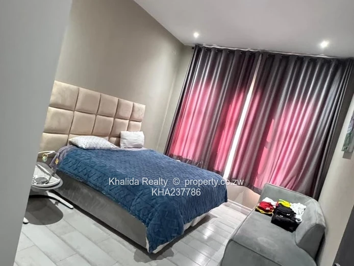 Greendale Peakwood Village Modern House  For Sale 