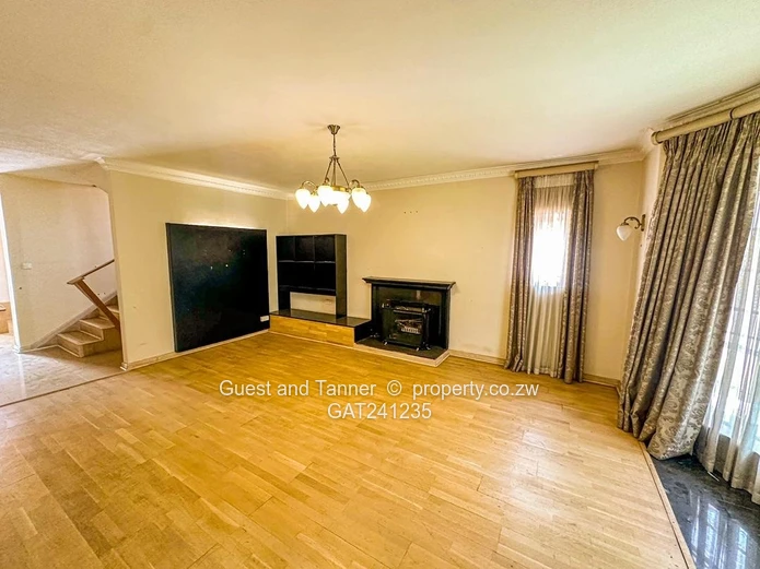 3-Bedroom flat For Sale in Upper Avenues 