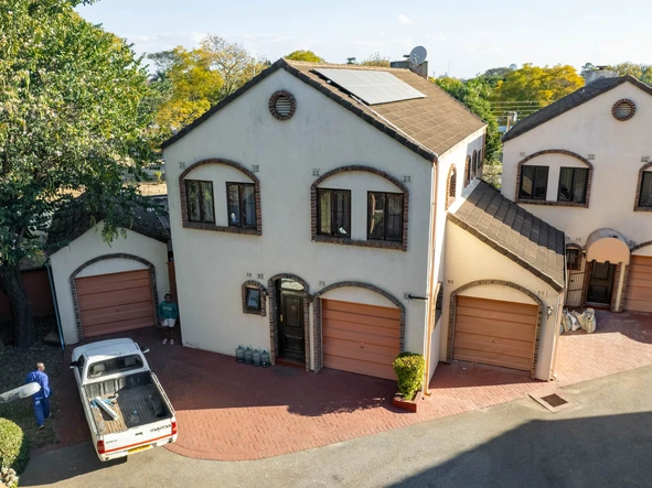 3 Bedroom Townhouse Complex