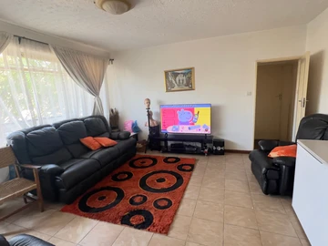 2 Bedroom Flat & Apartment