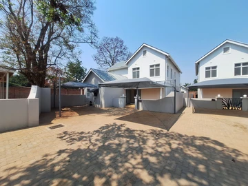 6 Unit Townhouse Complex