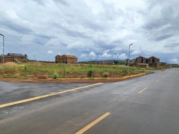 Stands & Residential Land