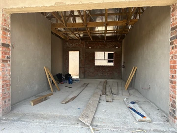 3 Bedroom Flat & Apartment