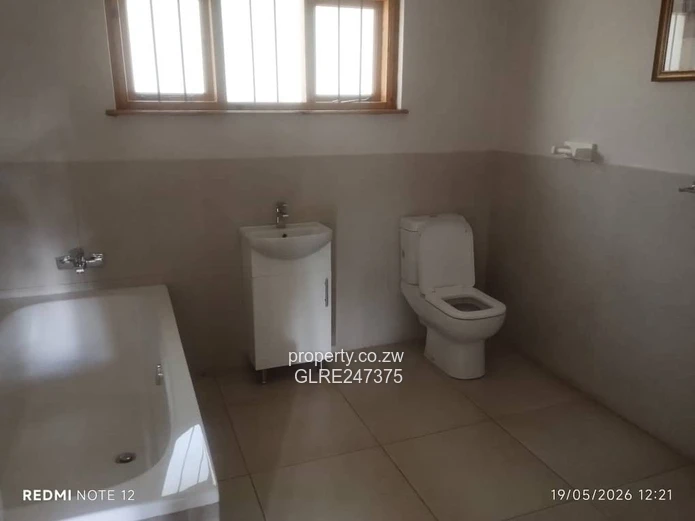 Borrowdale Brooke 3BR House - Pool, Borehole, Garage