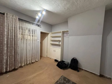 4 Bedroom Garden Flat