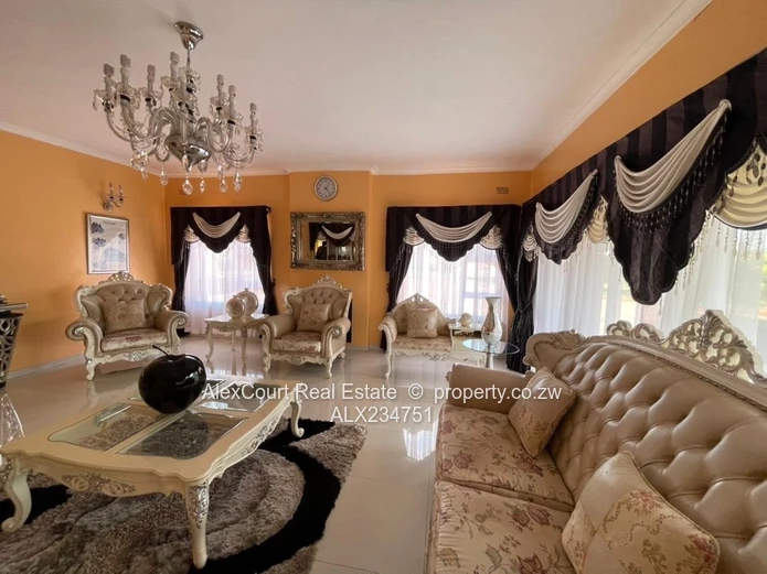 Stunning MIllion Dollar Gletwyn Park House! Bargain!