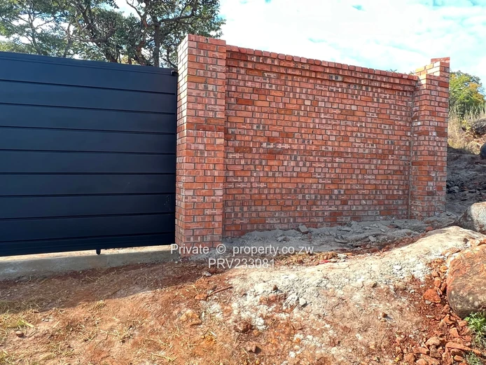 5000sqm stand with 3 bedroom cottage