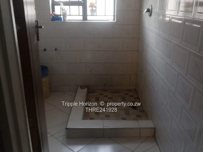 3-Bed Family Home in Rydale Ridge — Verandah & Fireplace