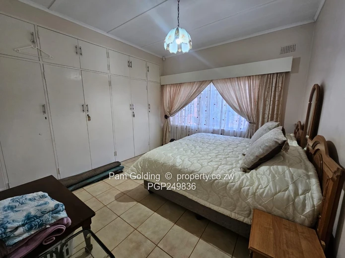 Immaculate 4 Bedroomed Family Residence