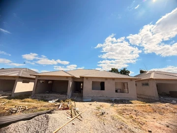 4 Bedroom Garden Flat