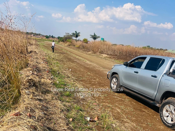 Prime 2,591 m² Norton Stand — Subdividable, Gravel Road