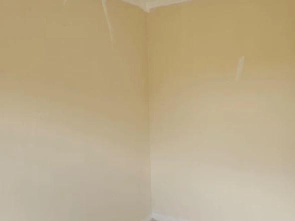 2 Bedroom Flat & Apartment