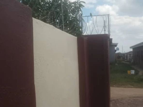 6 Bedroom House