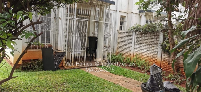 Avenues Finest- 2 bed Duplex Garden flat