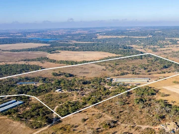 Farm & Agricultural Land