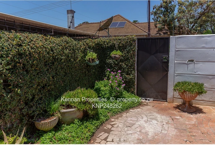 Lovely Secure 3 Bedroom Garden Avondale (Sole Mandate)