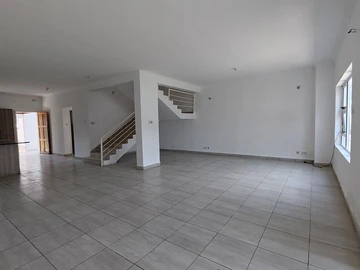 3 Bedroom Garden Flat