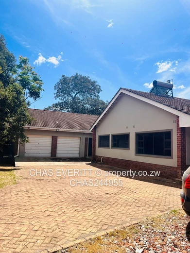 6 Bedroom House To Rent in Greendale